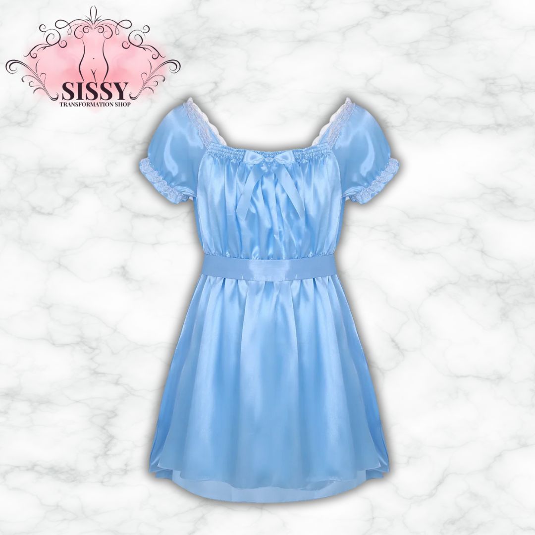 Nuisette dolly en satin et dentelle bleu clair, avec des manches puff pour une allure délicate