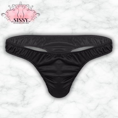 String sissy en satin brillant noir avec une coupe élégante pour un look séduisant